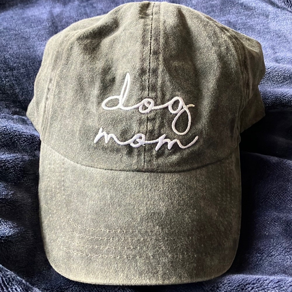 Adult “Dog Mom” ball cap Stonewashed Faded Black‎